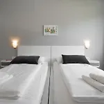 Gemini بيت للعطل