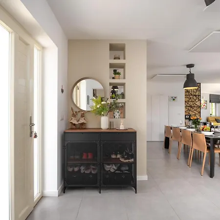 4 Bedroomamazing In Holiday home Porec